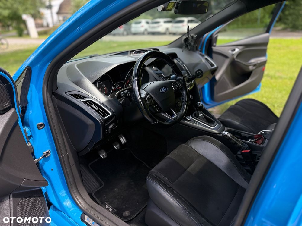 Ford Focus - 13
