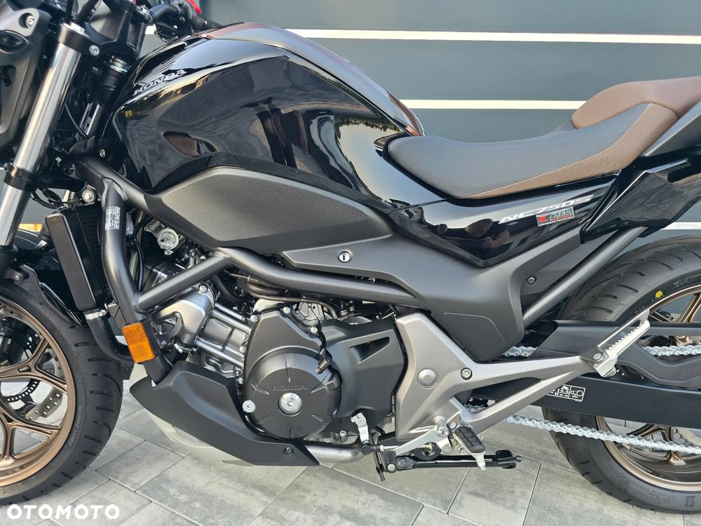 Honda NC - 24