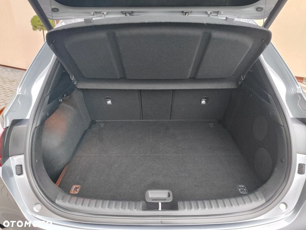 Kia XCeed 1.6 T-GDI Prestige Line DCT - 35