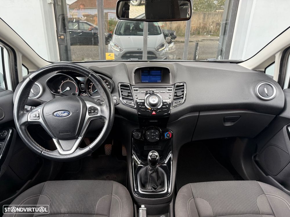 Ford Fiesta - 15