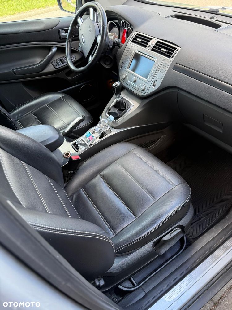 Ford Kuga 2.0 TDCi Titanium - 8