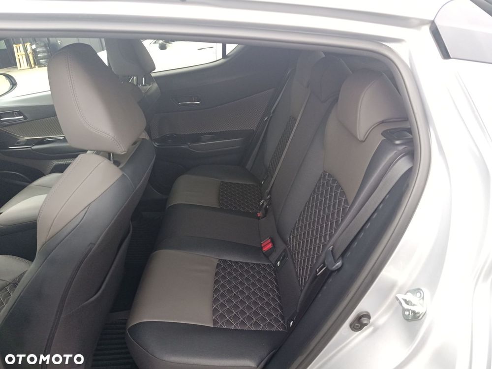 Toyota C-HR - 25
