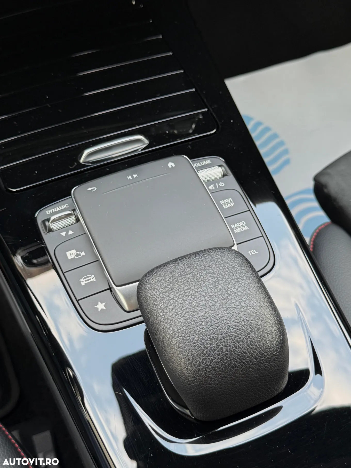 Mercedes-Benz A 180 7G-DCT AMG Line - 23