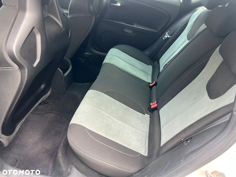 Seat Leon 2.0 T FSI Cupra R - 13