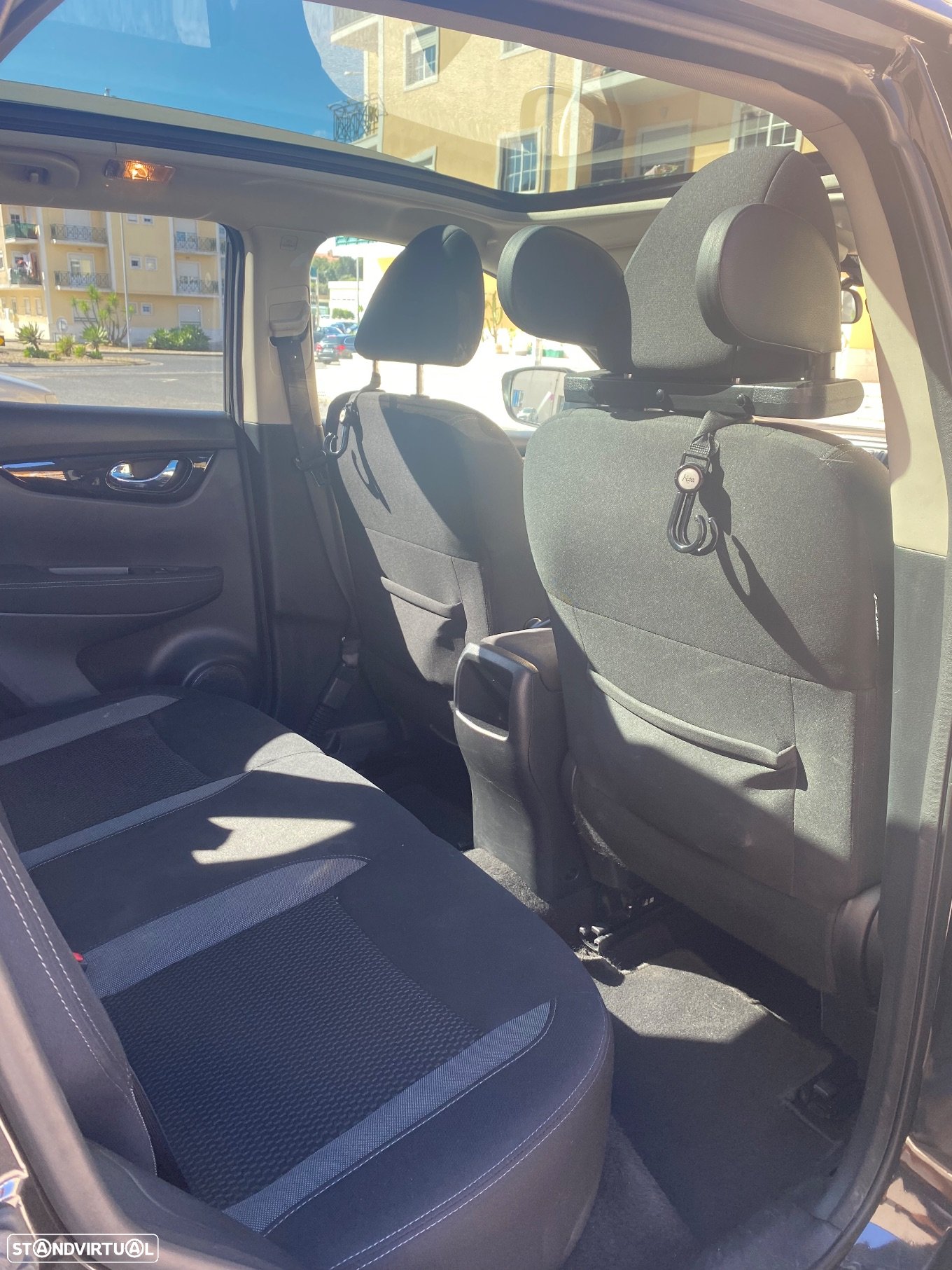 Nissan Qashqai 1.5 dCi N-Connecta Business - 24