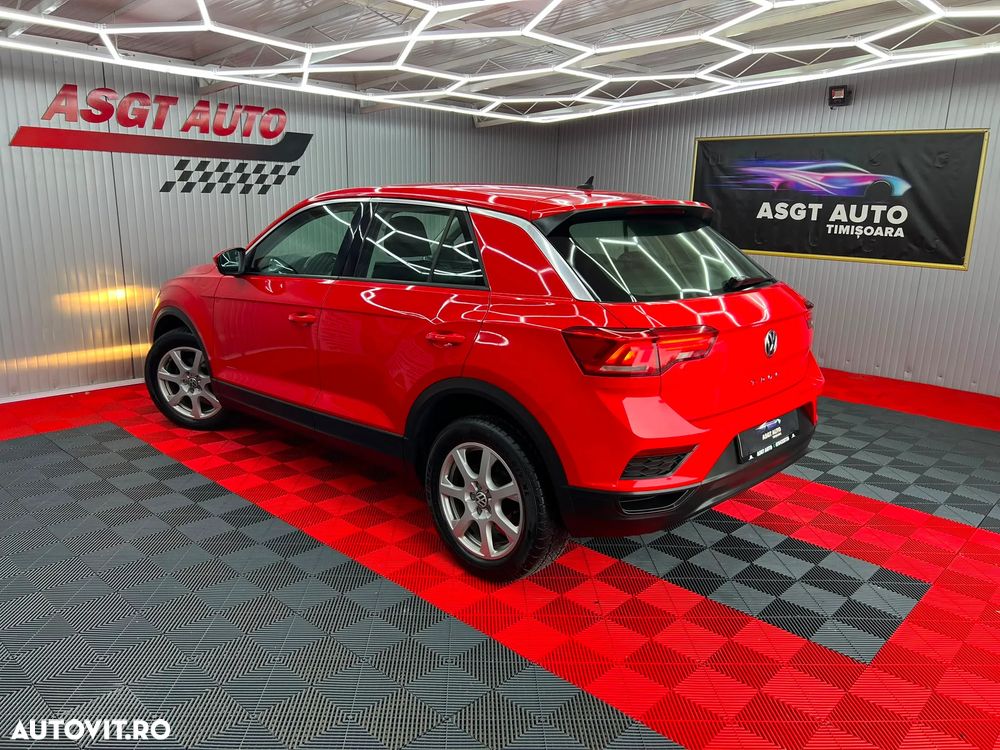 Volkswagen T-Roc - 6