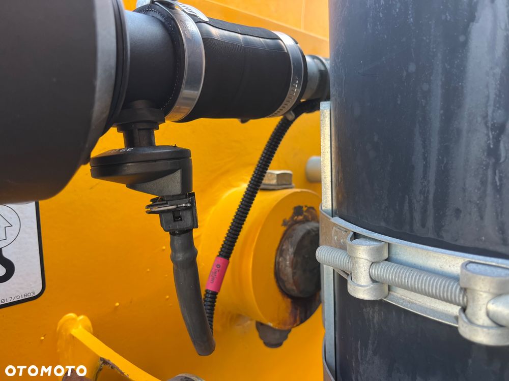 JCB 541-70 agri-plus - 16