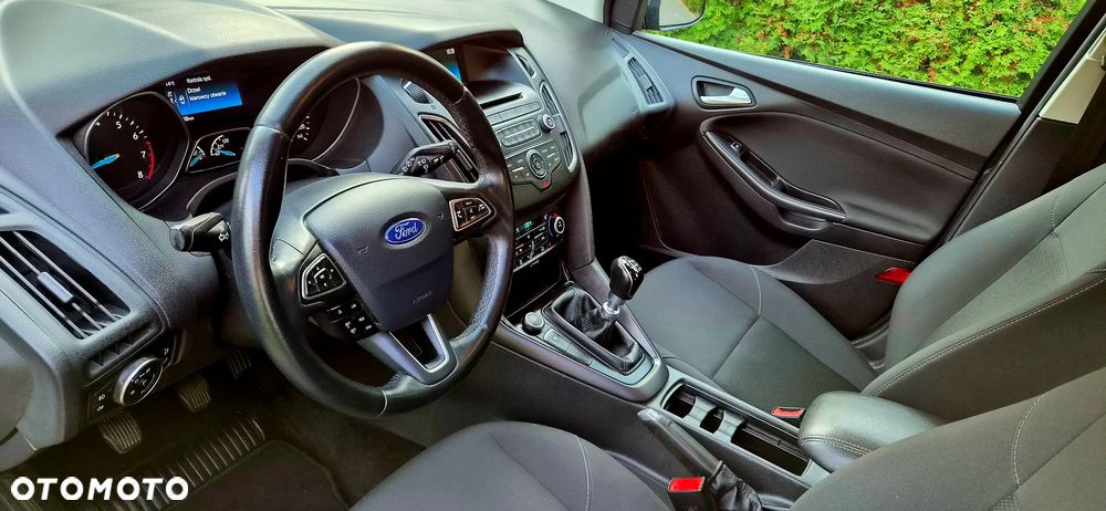 Ford Focus - 24