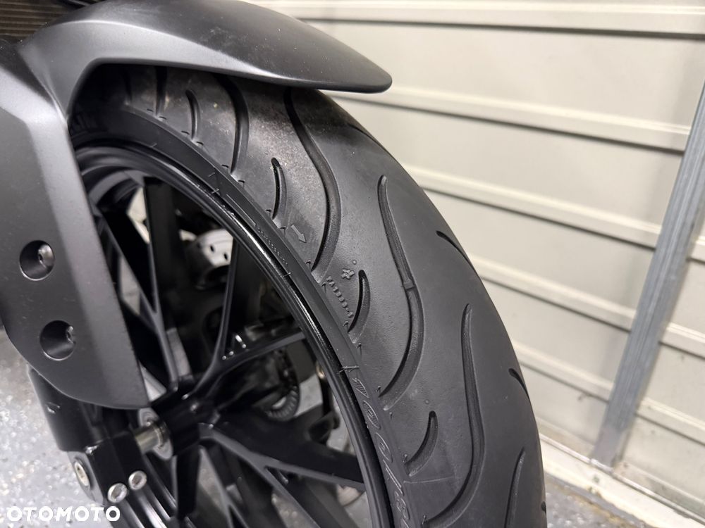 Yamaha MT - 8