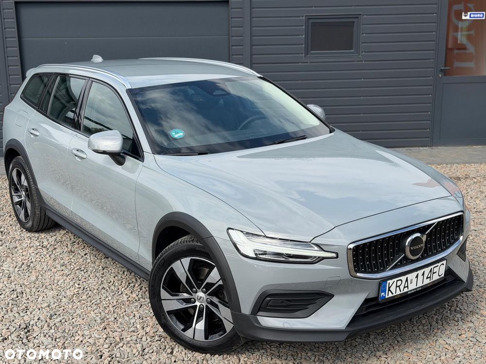 Volvo V60 Cross Country B4 D AWD Geartronic - 4
