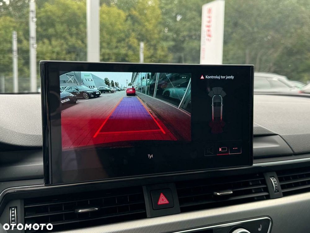 Audi A4 Limousine - 22