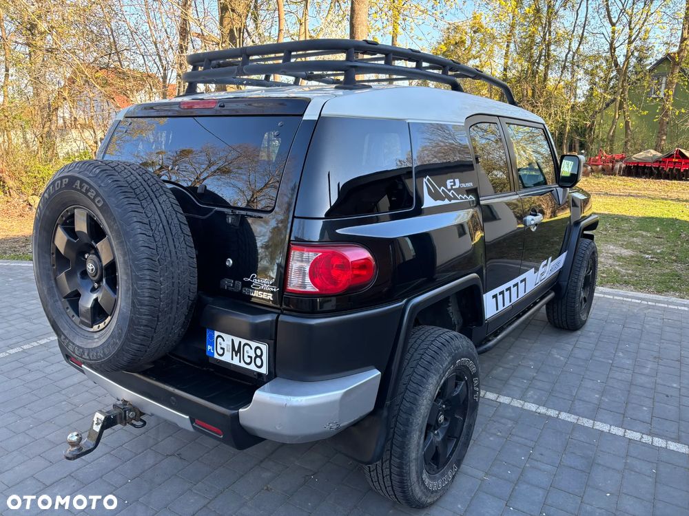 Toyota FJ - 8