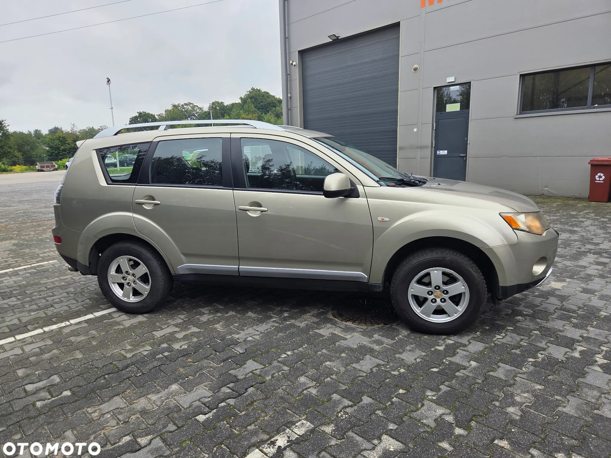 Mitsubishi Outlander 2.0 DID Intense - 3