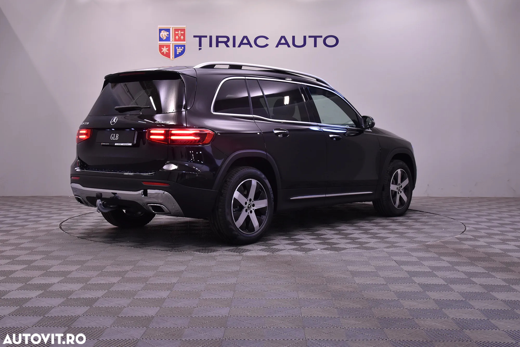 Mercedes-Benz GLB 220 4Matic 8G-DCT AMG Line Advanced Plus - 5