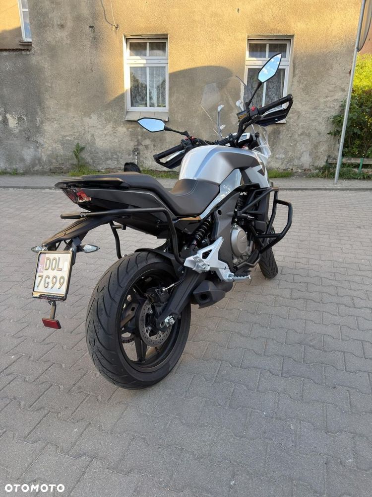 CFMoto 650 MT - 4