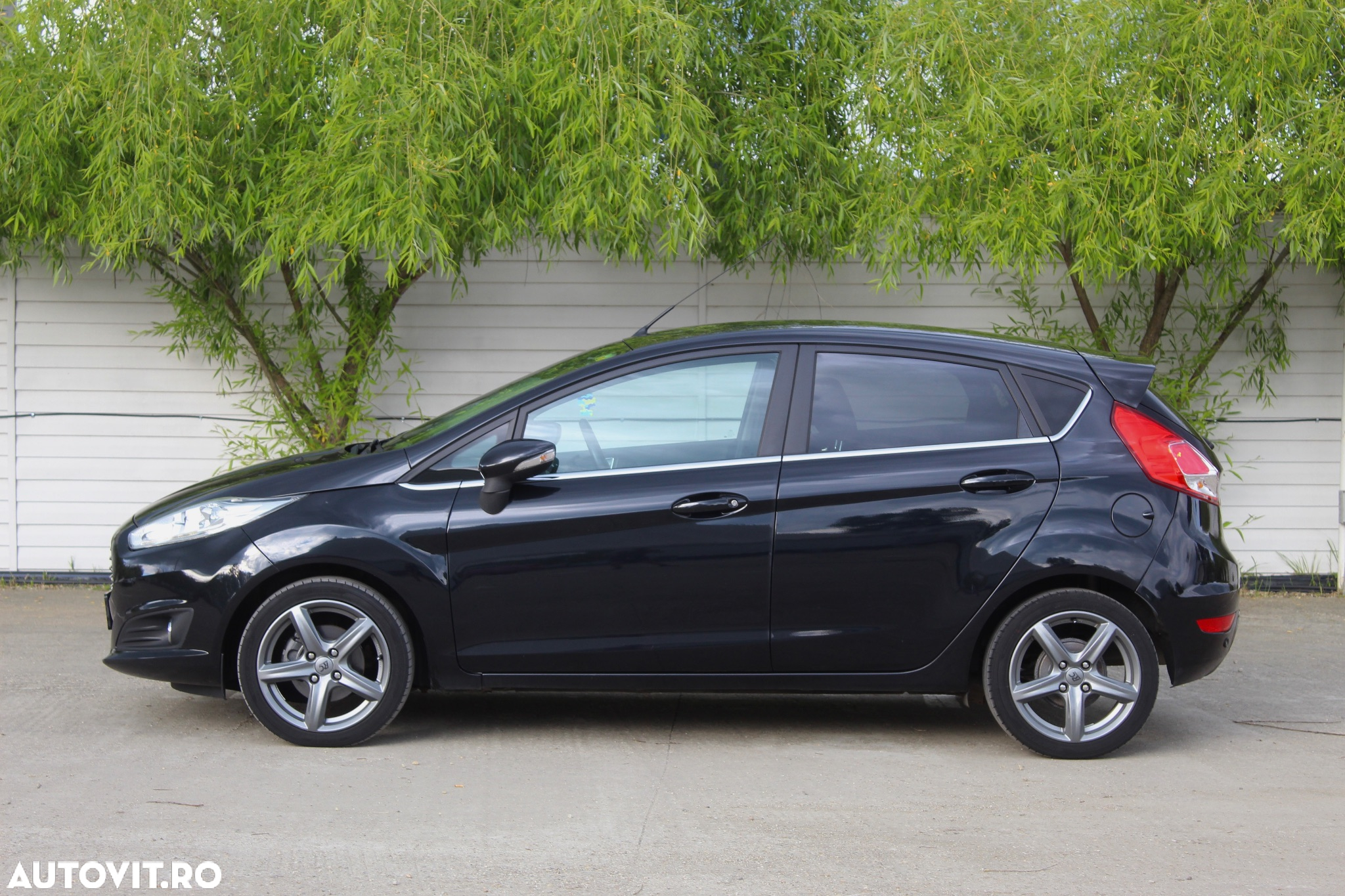 Ford Fiesta 1.6 TDCi Titanium - 10