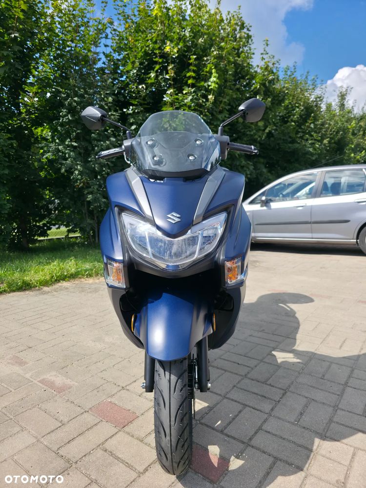 Suzuki Burgman - 11