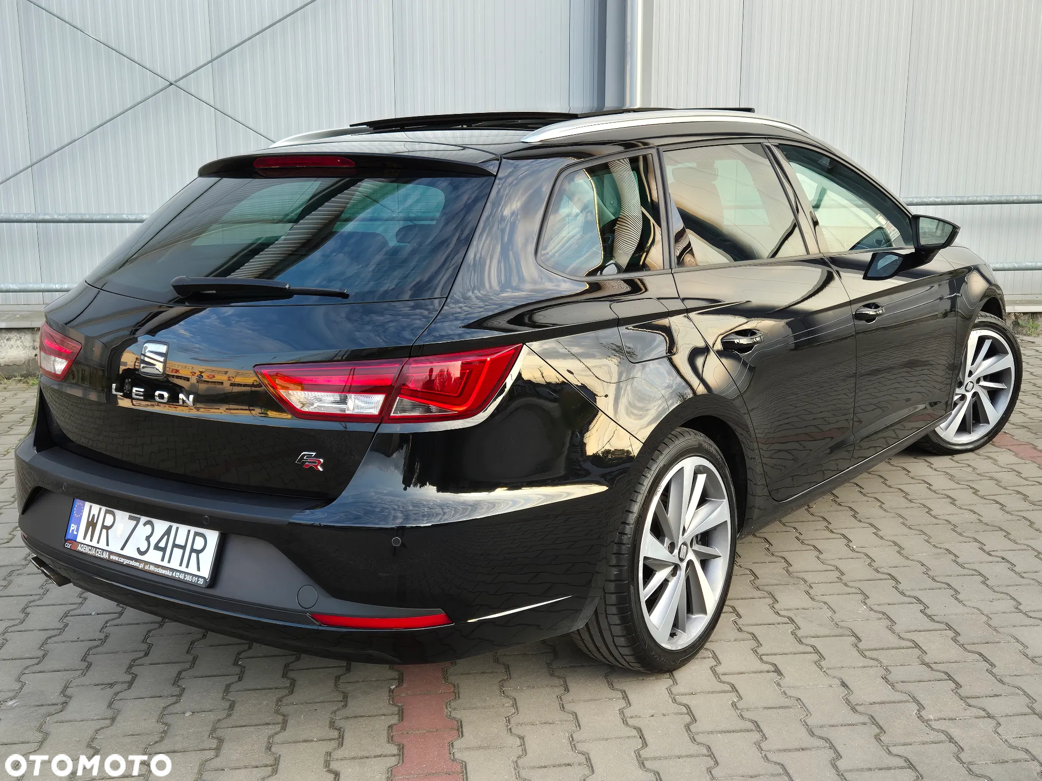 Seat Leon 2.0 TDI FR Black S&S - 4