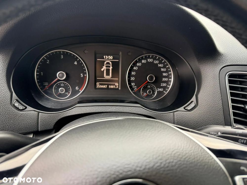 Volkswagen Sharan - 14