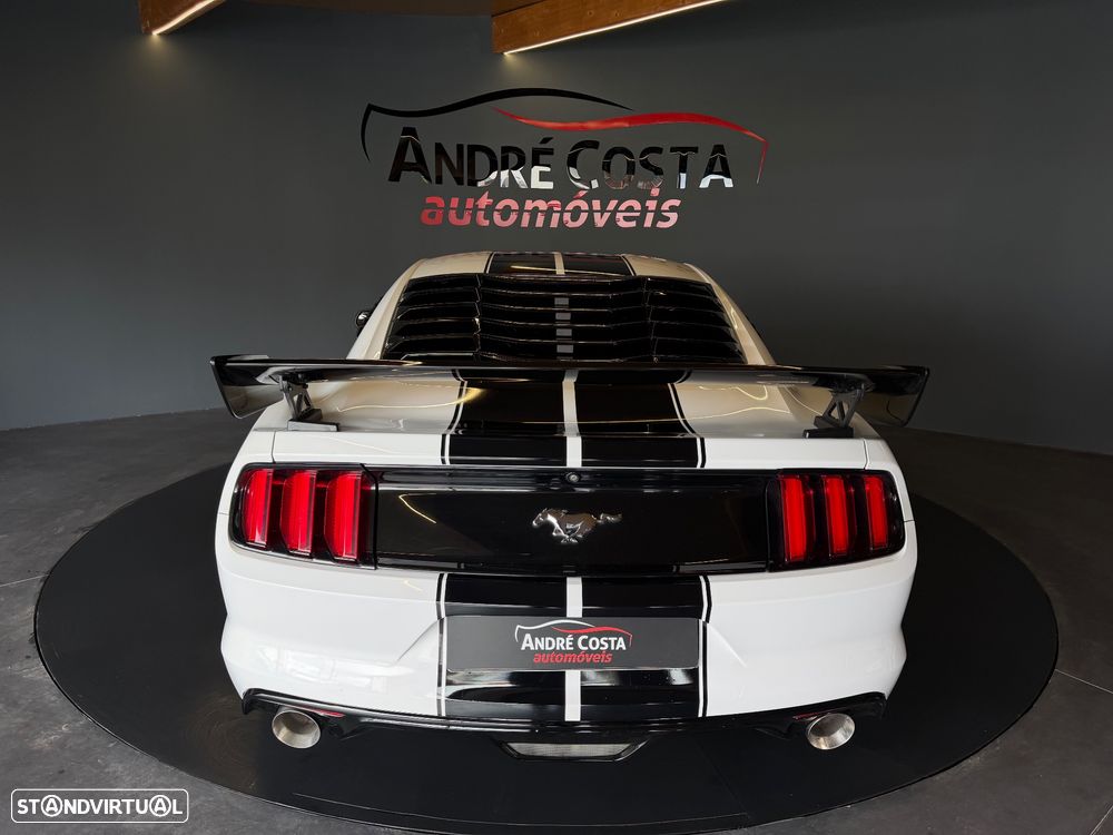 Ford Mustang 2.3i EcoBoost Aut. - 6