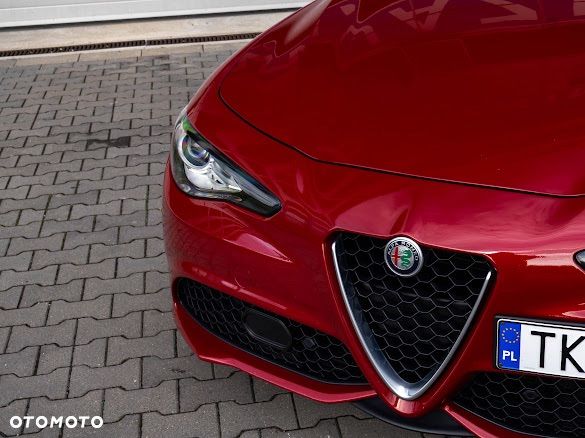 Alfa Romeo Giulia 2.0 Turbo 16V AT8 Veloce Ti - 3