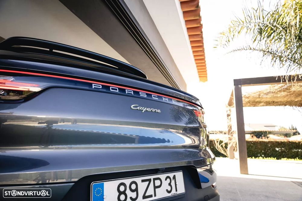 Porsche Cayenne Coupé E-Hybrid Platinum Edition - 10