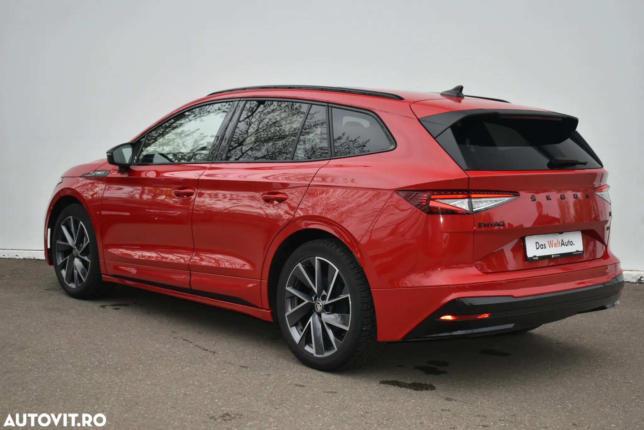 Skoda Enyaq iV Electric 80 - 11