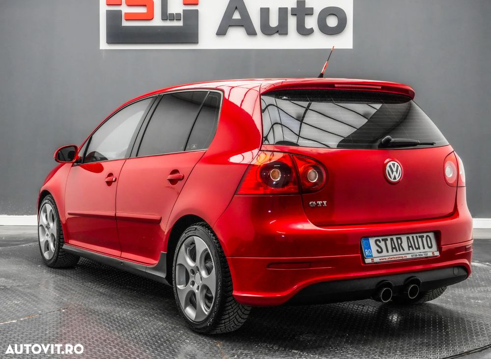 Volkswagen Golf 2.0 FSI GTI - 5