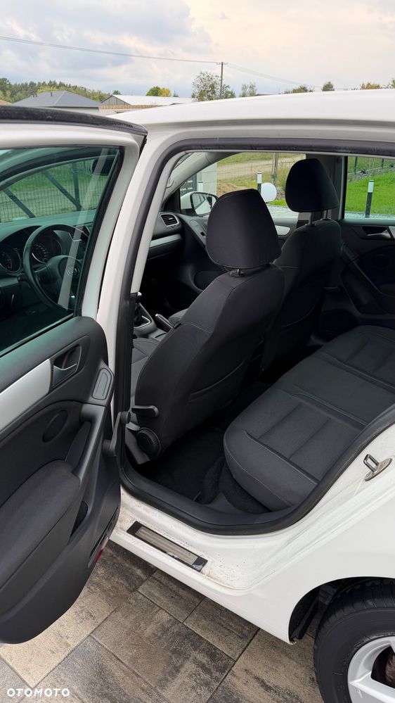 Volkswagen Golf 1.6 TDI DPF Highline - 19