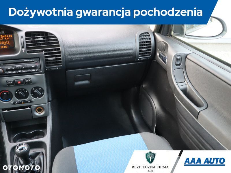 Opel Zafira - 10
