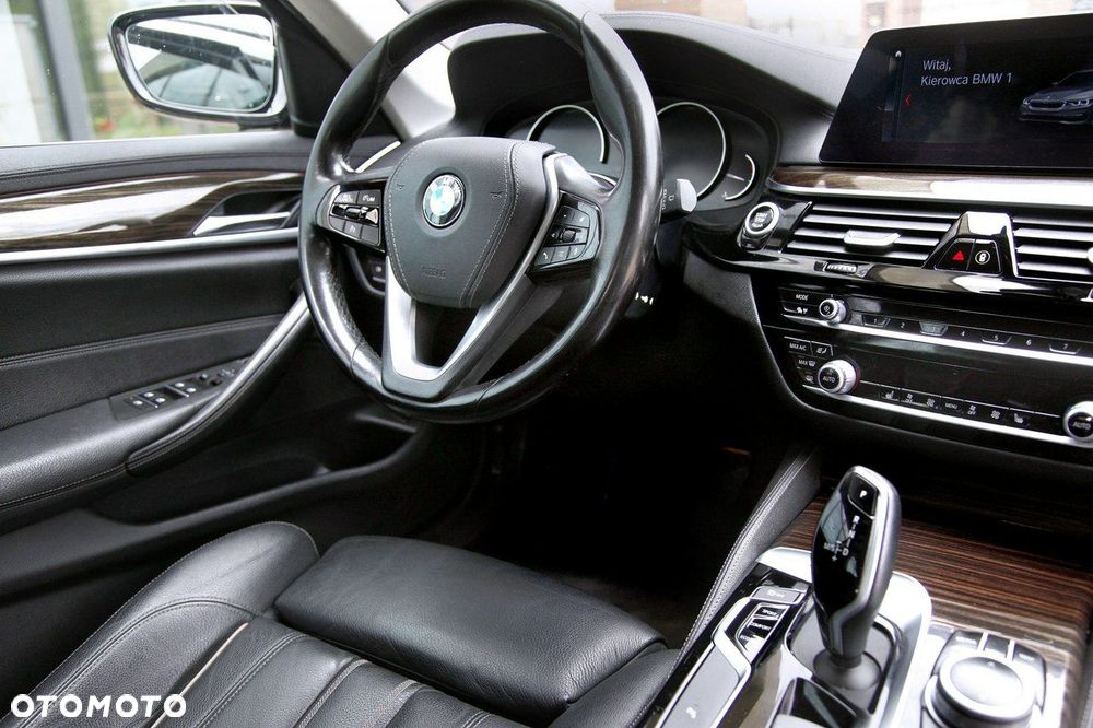 BMW Seria 5 520d xDrive Luxury Line - 12