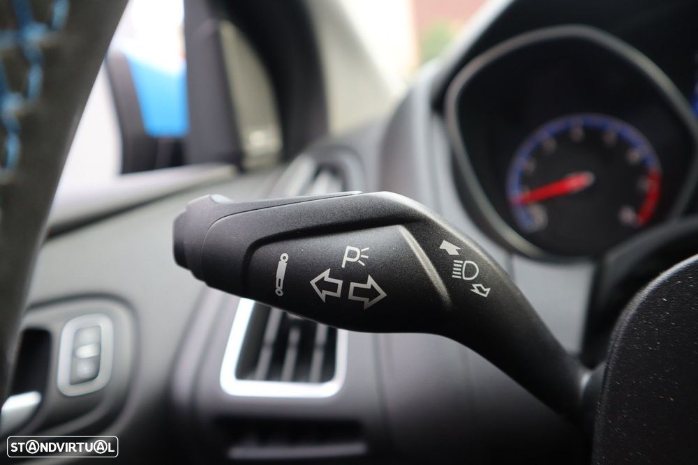 Ford Focus 2.3 EcoBoost RS Pack Performance - 32