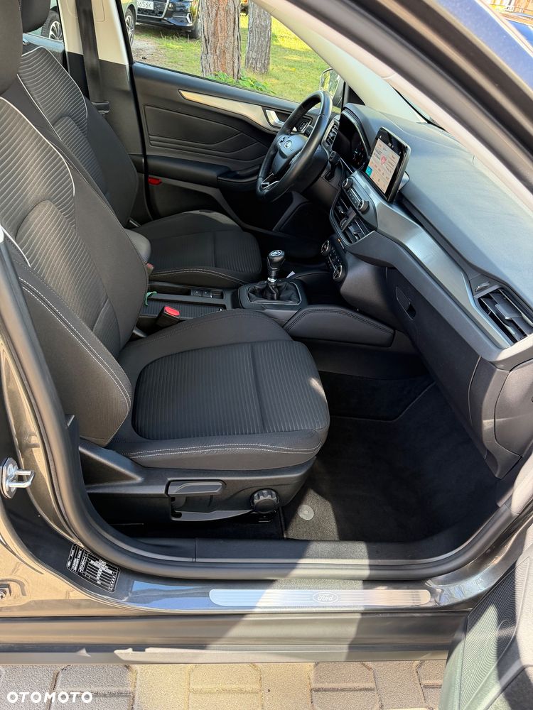 Ford Focus - 23