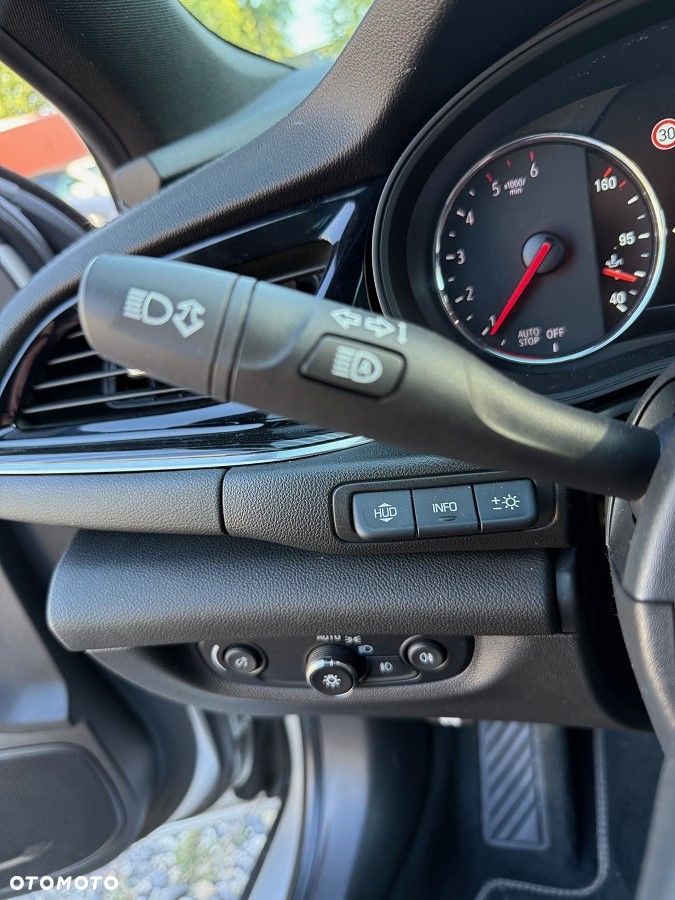 Opel Insignia 2.0 CDTI 4x4 Exclusive S&S - 22