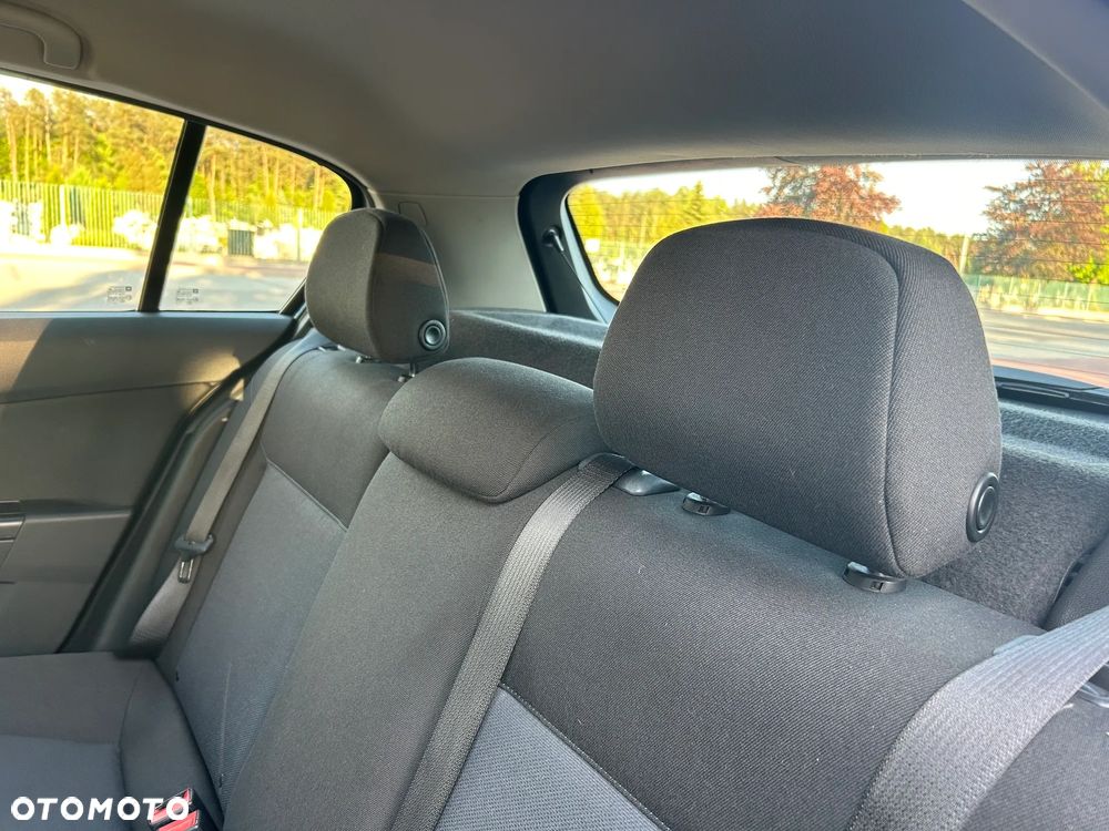 Opel Astra 1.6 - 13