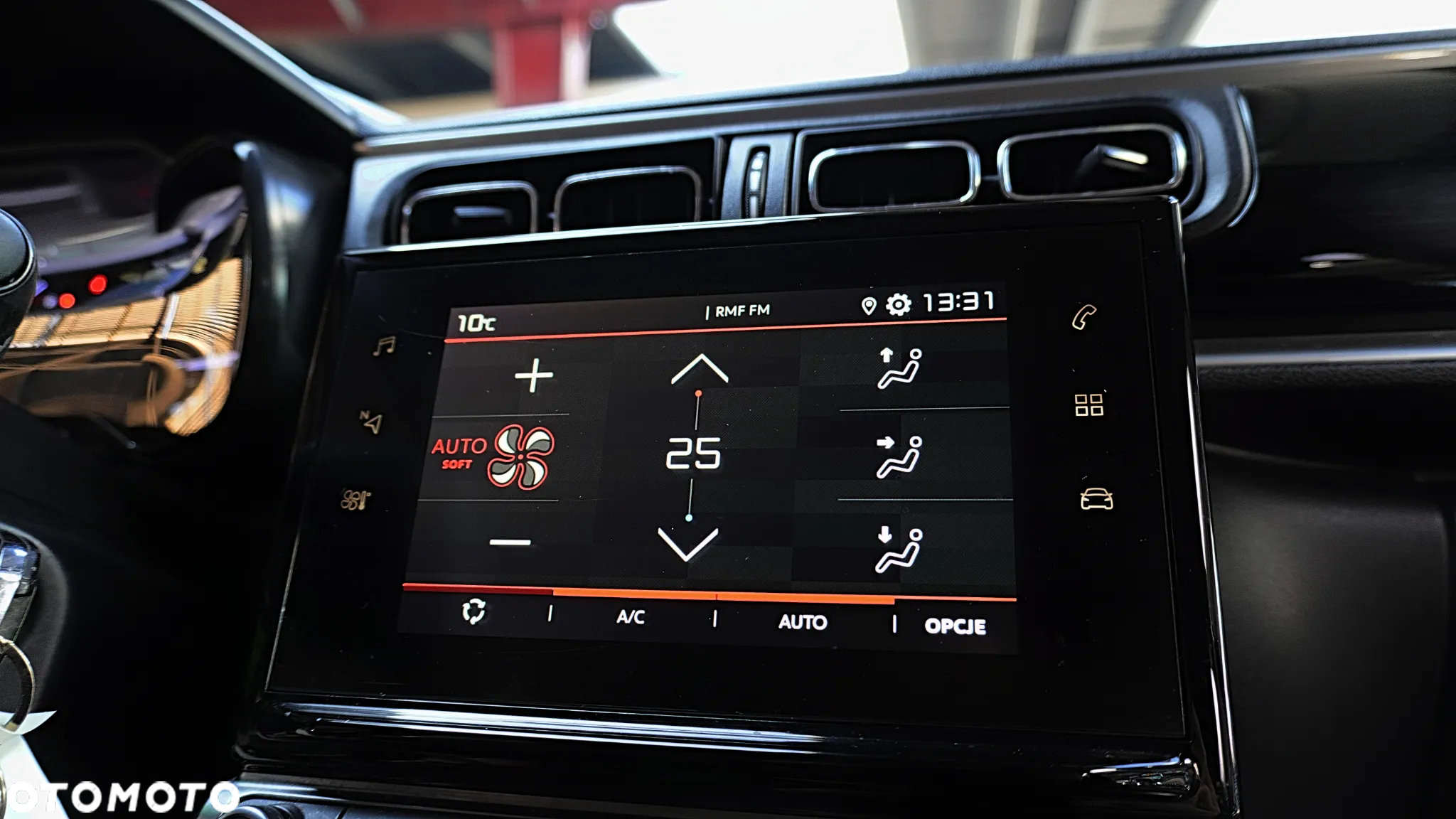 Citroën C3 1.2 PureTech Shine EAT6 - 23