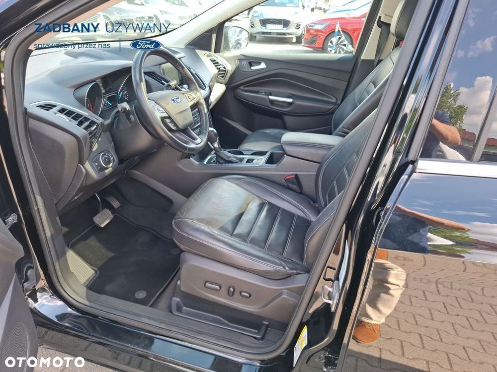 Ford Escape 2.0 EcoBoost AWD Titanium - 16