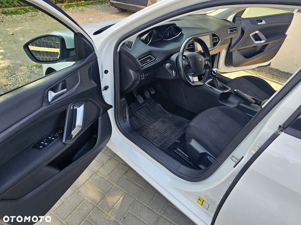 Peugeot 308 - 6