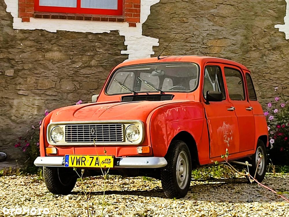 Renault 4 - 10