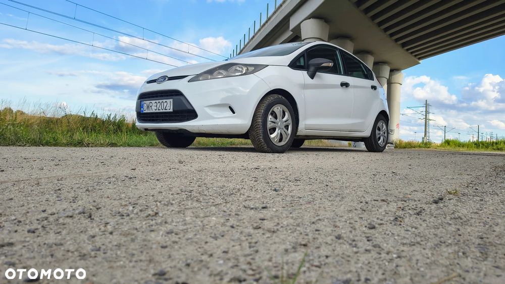 Ford Fiesta 1.4 TDCi Ambiente - 3