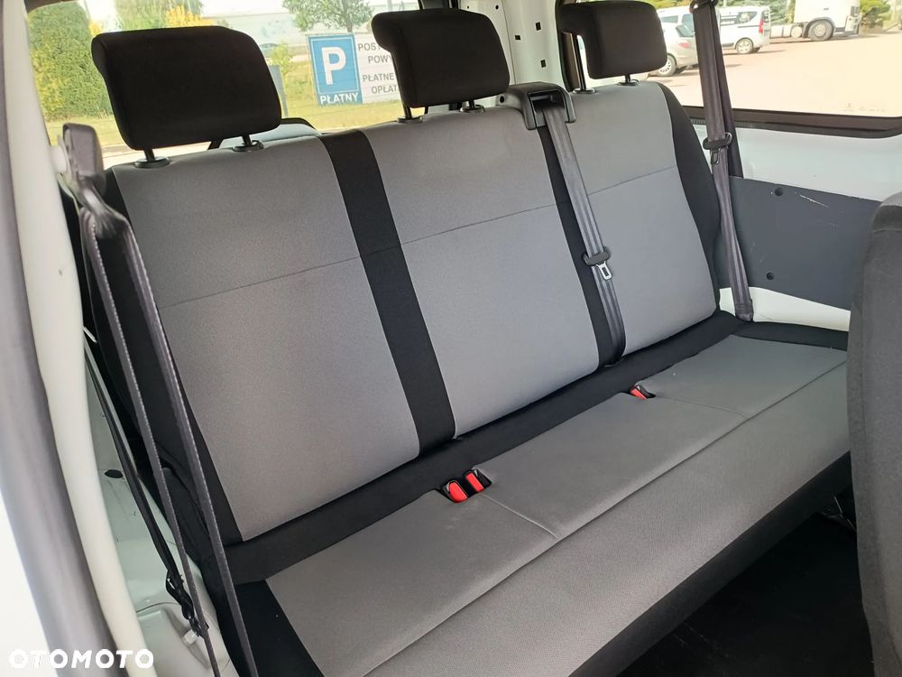 Peugeot Traveller L3 2.0 Business - 19