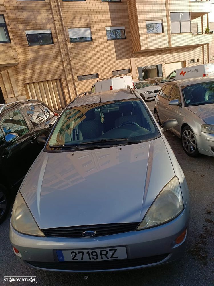 Ford Focus 1.4 Ambiente - 3