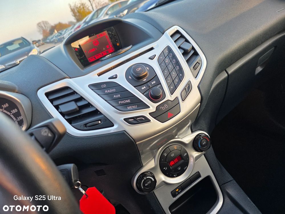 Ford Fiesta - 38