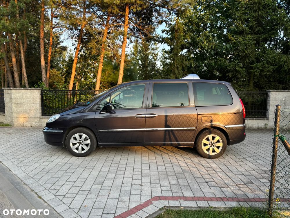 Peugeot 807 HDi 170 Bi-Turbo Automatik Platinum Pullmann - 8