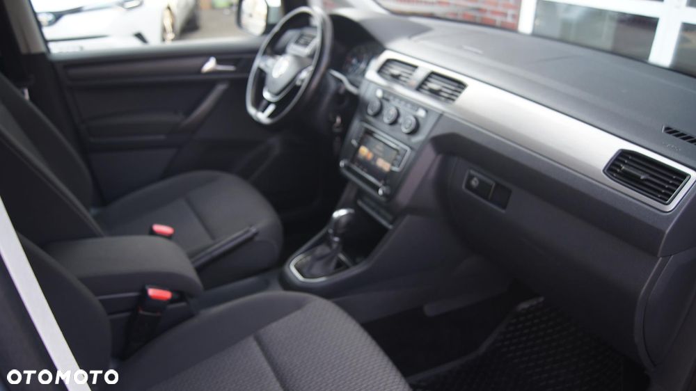 Volkswagen Caddy 2.0 TDI Comfortline DSG - 14