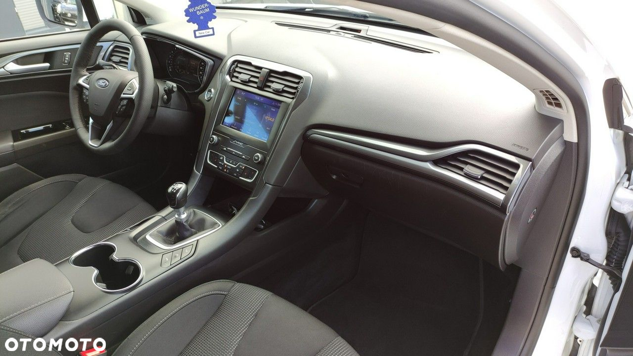 Ford Mondeo - 12