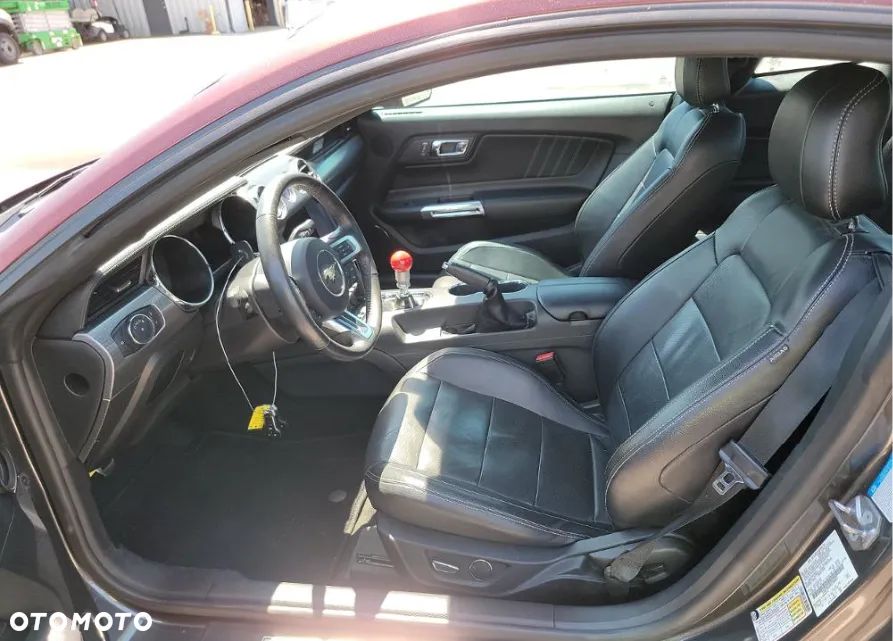 Ford Mustang 5.0 V8 GT - 7