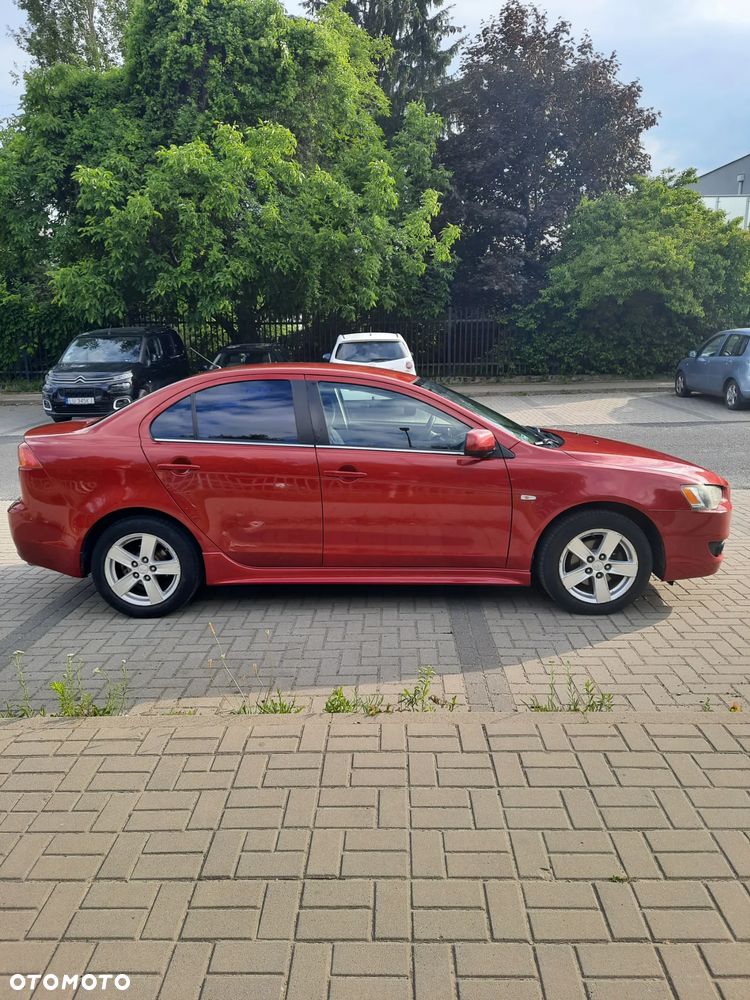 Mitsubishi Lancer 1.8 Invite - 12