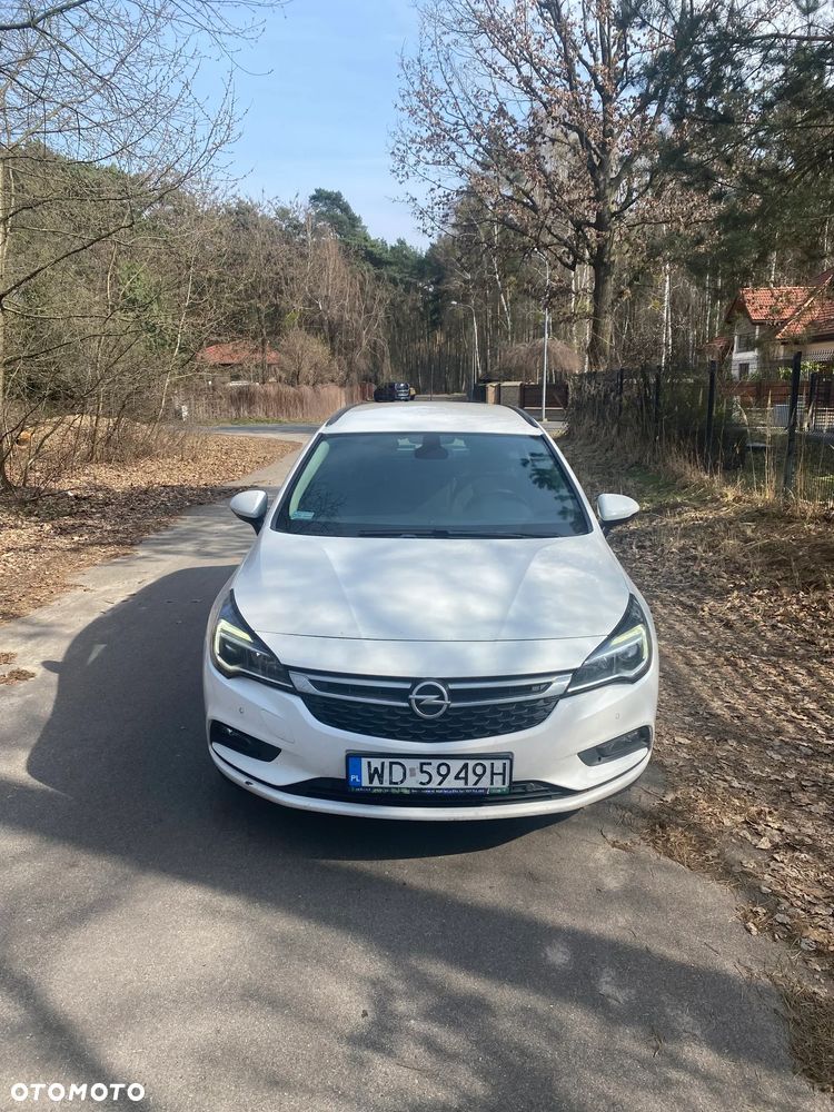 Opel Astra 1.6 CDTI Enjoy - 1