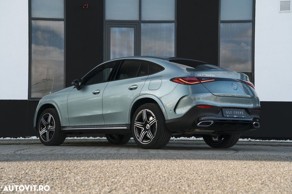 Mercedes-Benz GLC Coupe 300 de 4MATIC - 4